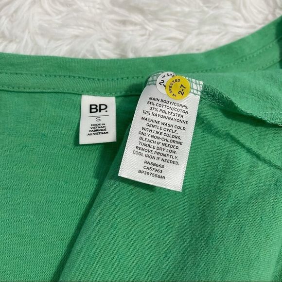 NWOT BP V-Neck Short Sleeve Tee S Green - Picture 11 of 14